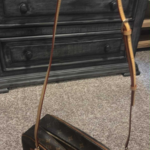 Louis Vuitton Brown and Tan Monogram Pouch - Picture 11 of 11